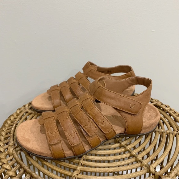 Vionic Harissa Strappy Leather Sandals - Picture 4 of 6